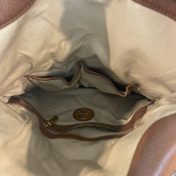Tory Burch satchel purse in tan - Picture 5 of 5